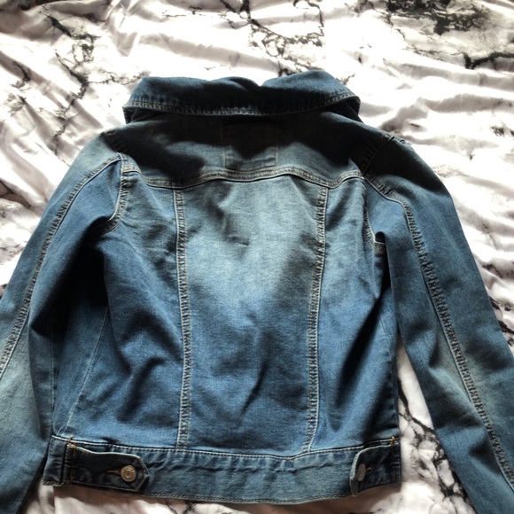 jean jacket - Picture 3 of 4